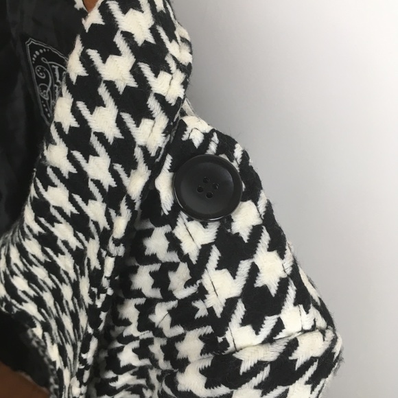 Hot Kiss Houndstooth Belted Black & White Pea Coat Size Small - Picture 3 of 7